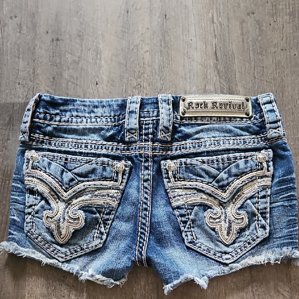 Rock Revival Short